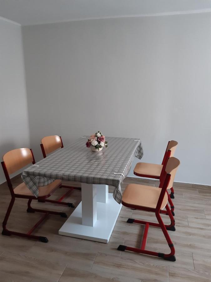 Helga Apartman Mako Exterior photo